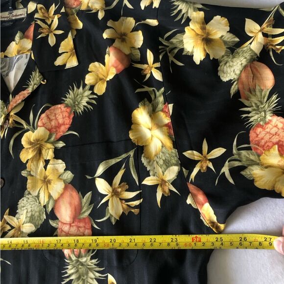 Tommy Bahama 100% Silk XL Pineapple Print Hawaiian Shirt Cruise Resortwear - Picture 6 of 7